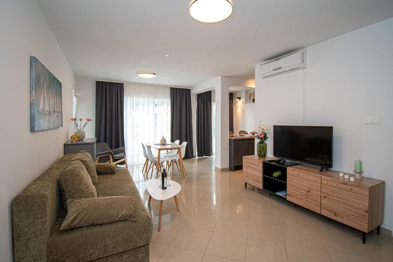 Beachfront Apartments Gabine Kaštela Exterior foto